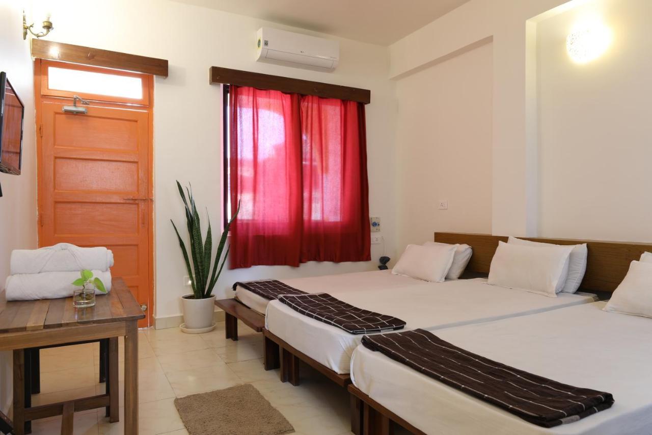Teles Westend Hotel Marmagao Εξωτερικό φωτογραφία